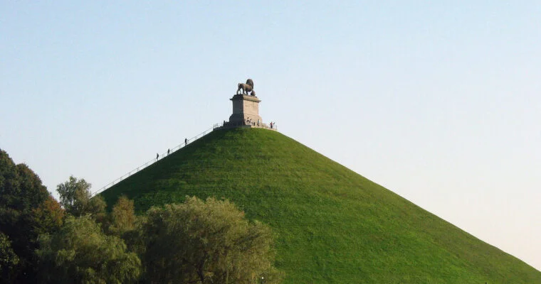 Descubre la impresionante colina del León en Bélgica: un destino turístico imperdible en Belgica.